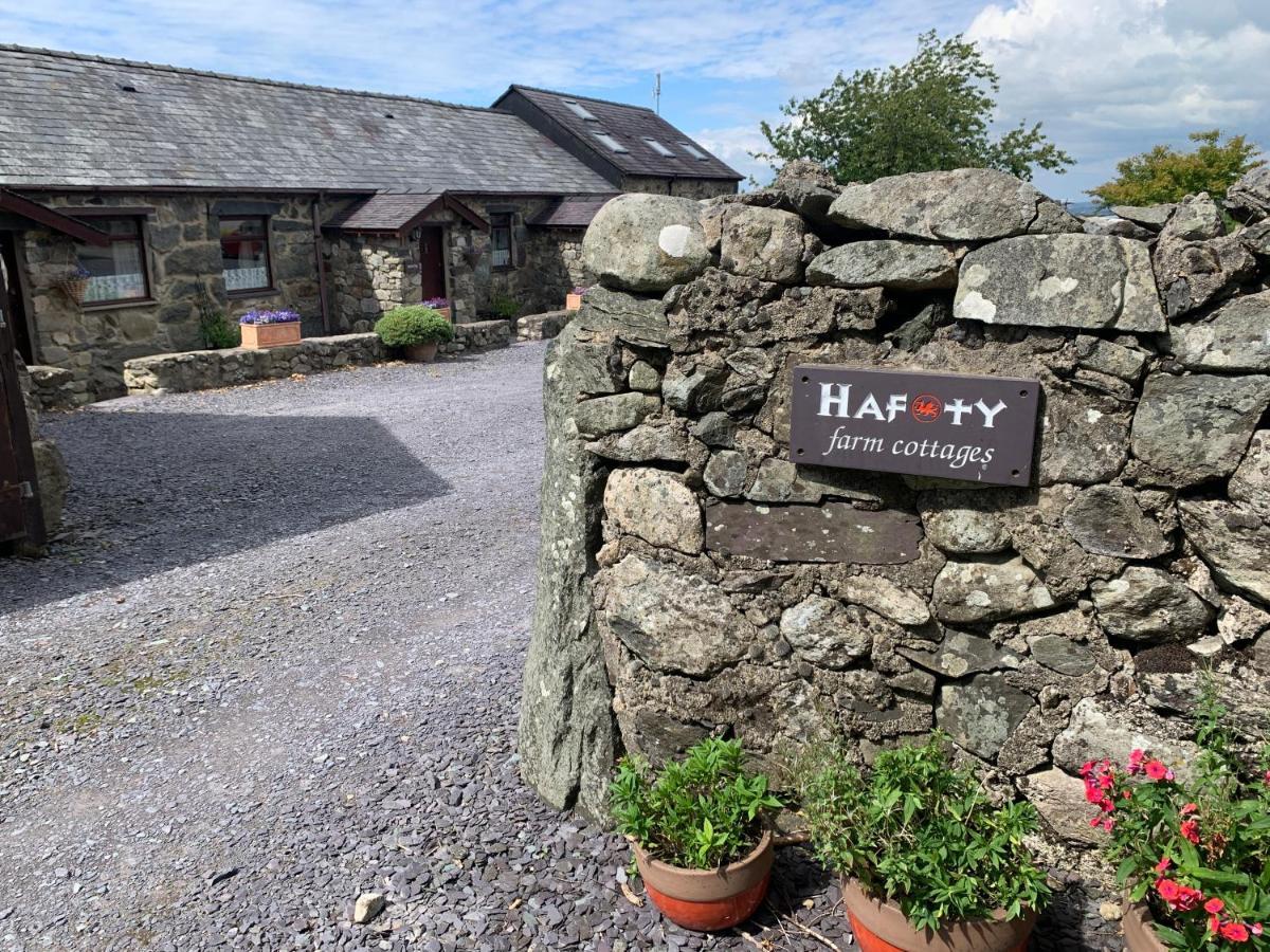 Hafoty Farm Cottages Caernarfon Buitenkant foto